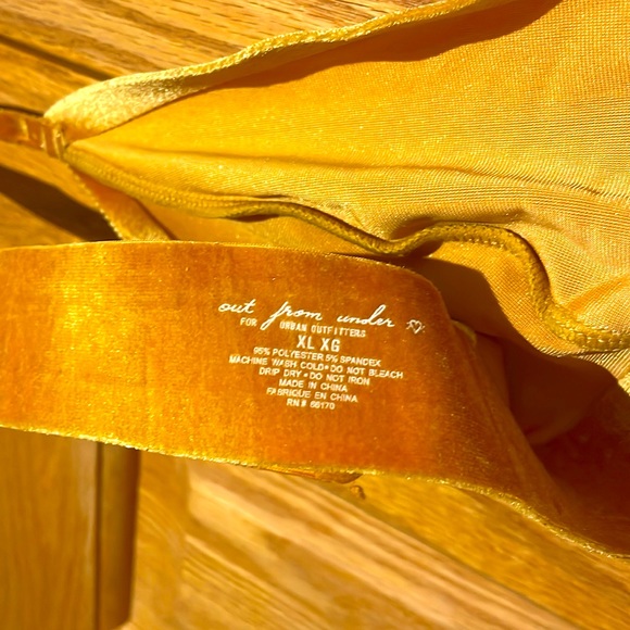 Gold Velvet Bra Top NWOT - Picture 4 of 4